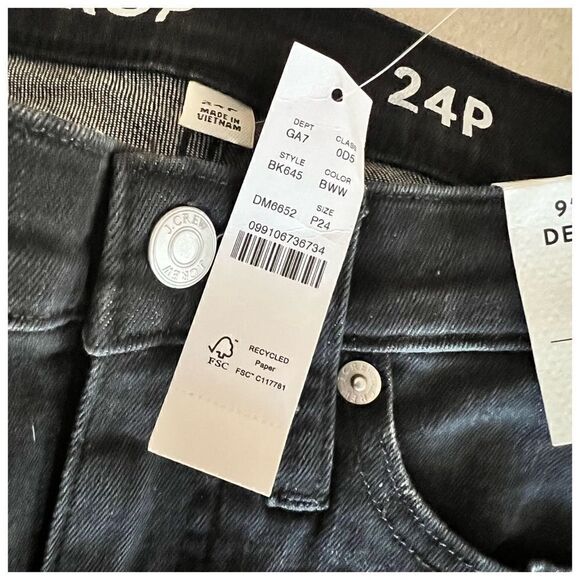 NWT J. Crew 9" Billie Demi Boot Crop Jean in Charcoal Wash 24 Petite - Picture 6 of 8